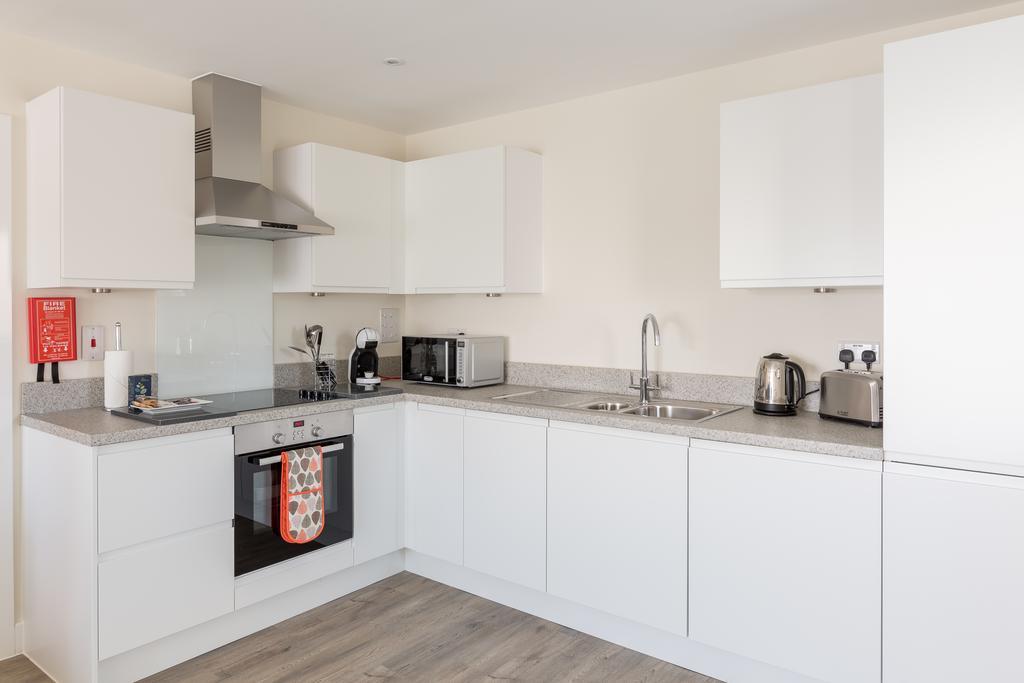 House Of Fisher- Solstice House Apartments Farnborough  Dış mekan fotoğraf